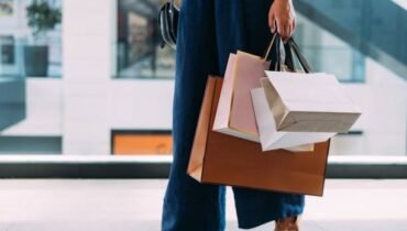 Pentingnya Social Proof dalam Psikologi Konsumen: Mengapa Testimoni dan Review Berperan Penting?